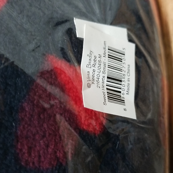VERA BRADLEY SWEETHEART FLEECE ROBE - Picture 8 of 10